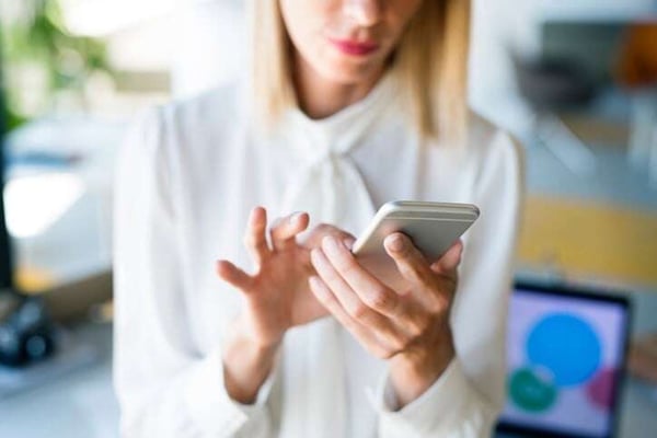 woman-on-phone